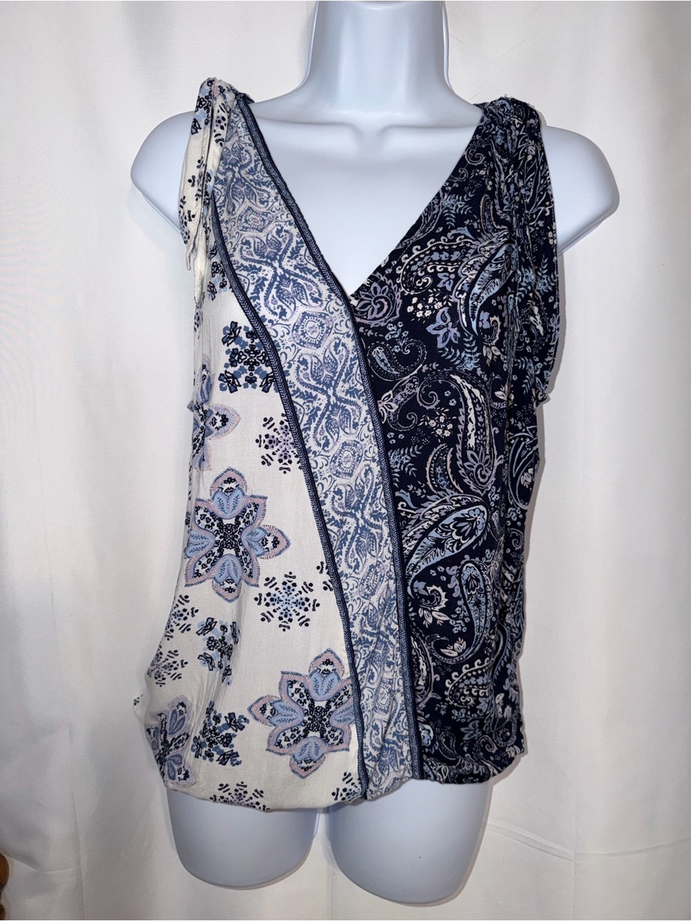 Cato Fashions Blue Patchwork Paisley Floral Tie Shoulder V-Neck Tank Top - L